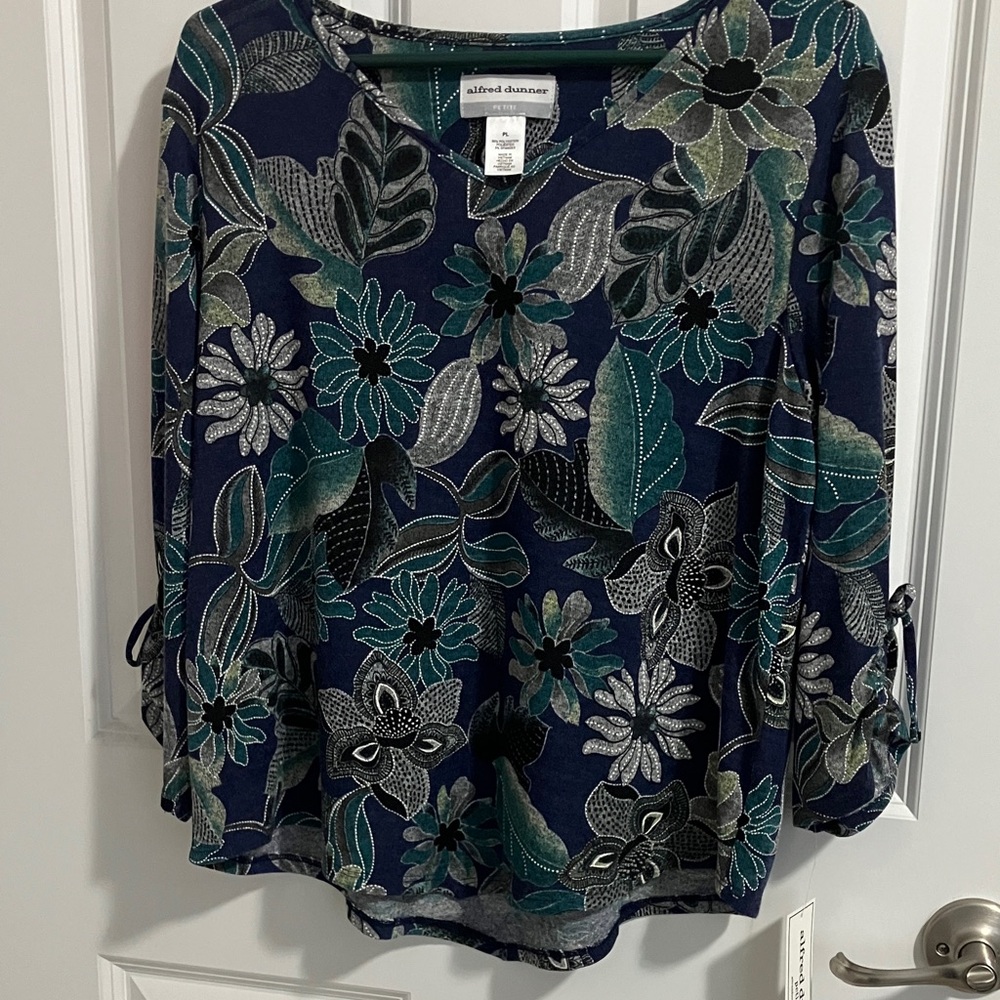 Alfred Dunner Women's Floral Blouse - Navy and Teal